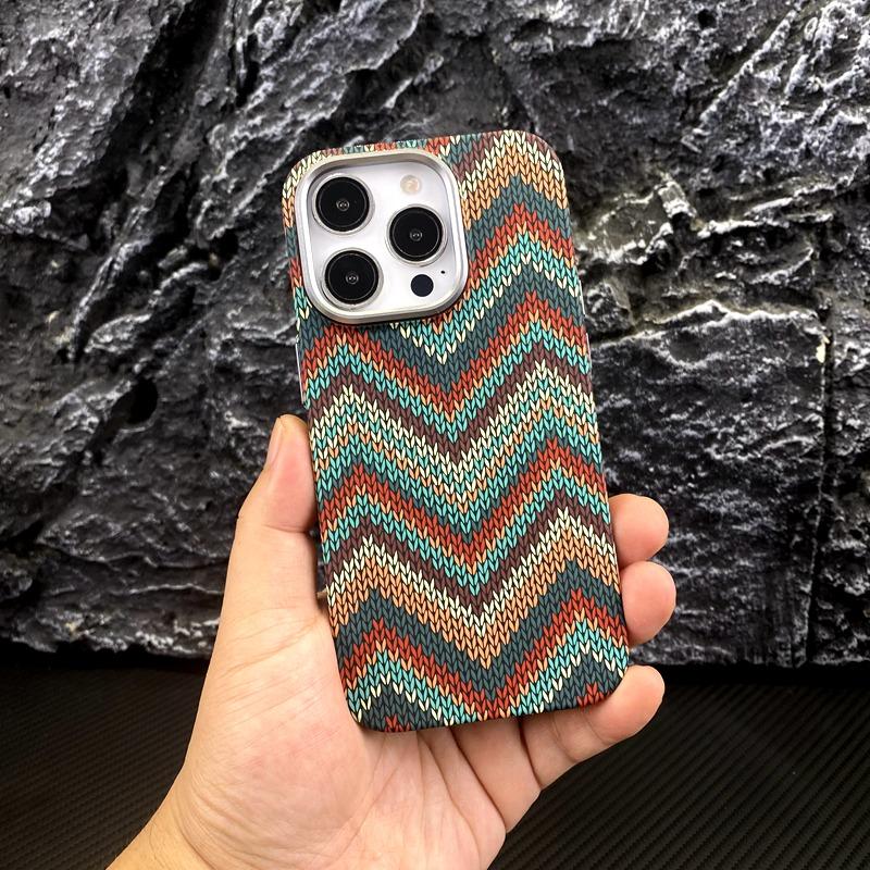 

Carbon Fiber Relief Magnets Phone Case for iPhone 17 16 Pro Max Cover Magnetic Charging Shell Metal Lens Protector Hard PC Coque For iPhone 17