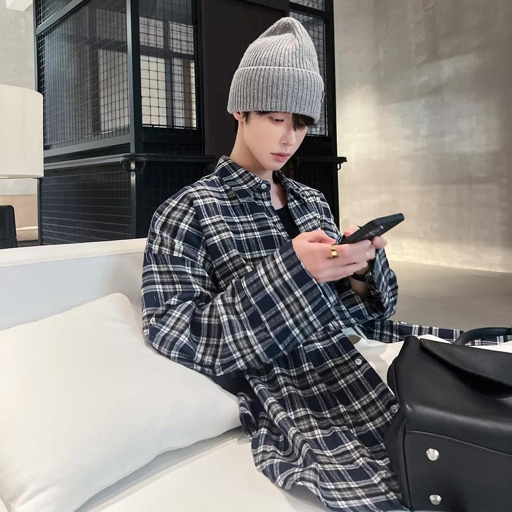 2024 Rutig långärmad skjorta Japansk Hong Kong Style Ins Lös skjorta Pojkar Sommar Trendig Mångsidig Casual Coat