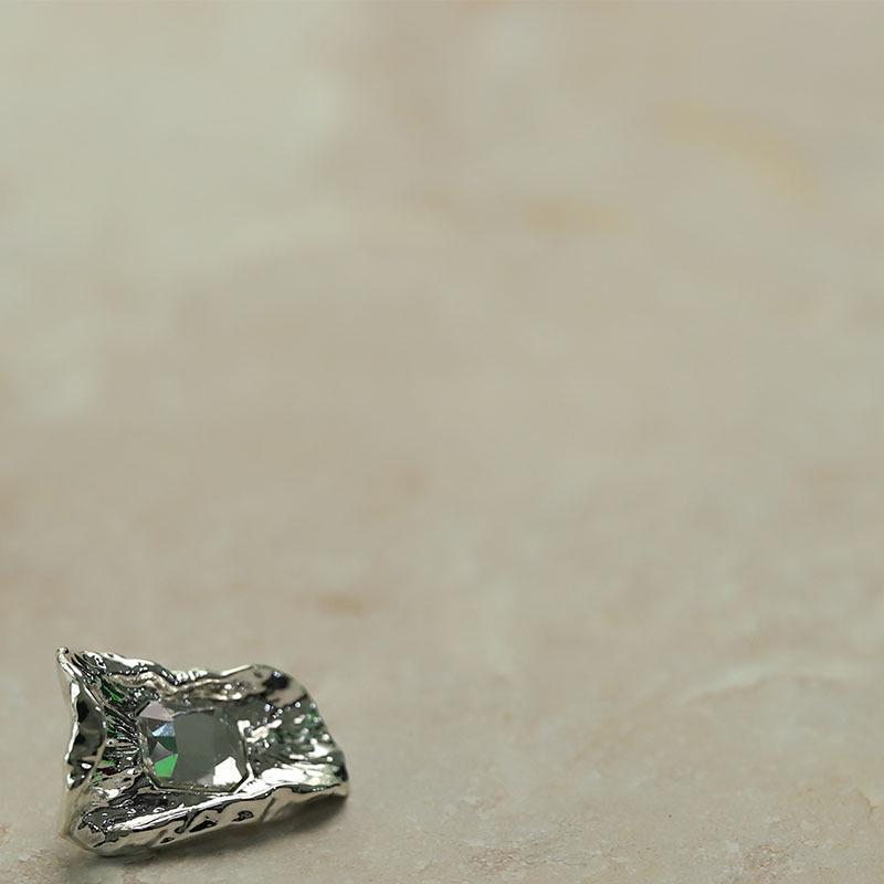 Yi Sen Gemstone Diamond Gold/Silver Metal Buttons for European & American Style Coats/Jackets