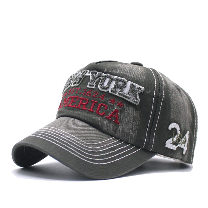 Men's and Women's Peaked Caps Fashion NEW YORK Letter Embroidery Sports Baseball Caps Versatile Shade Riding