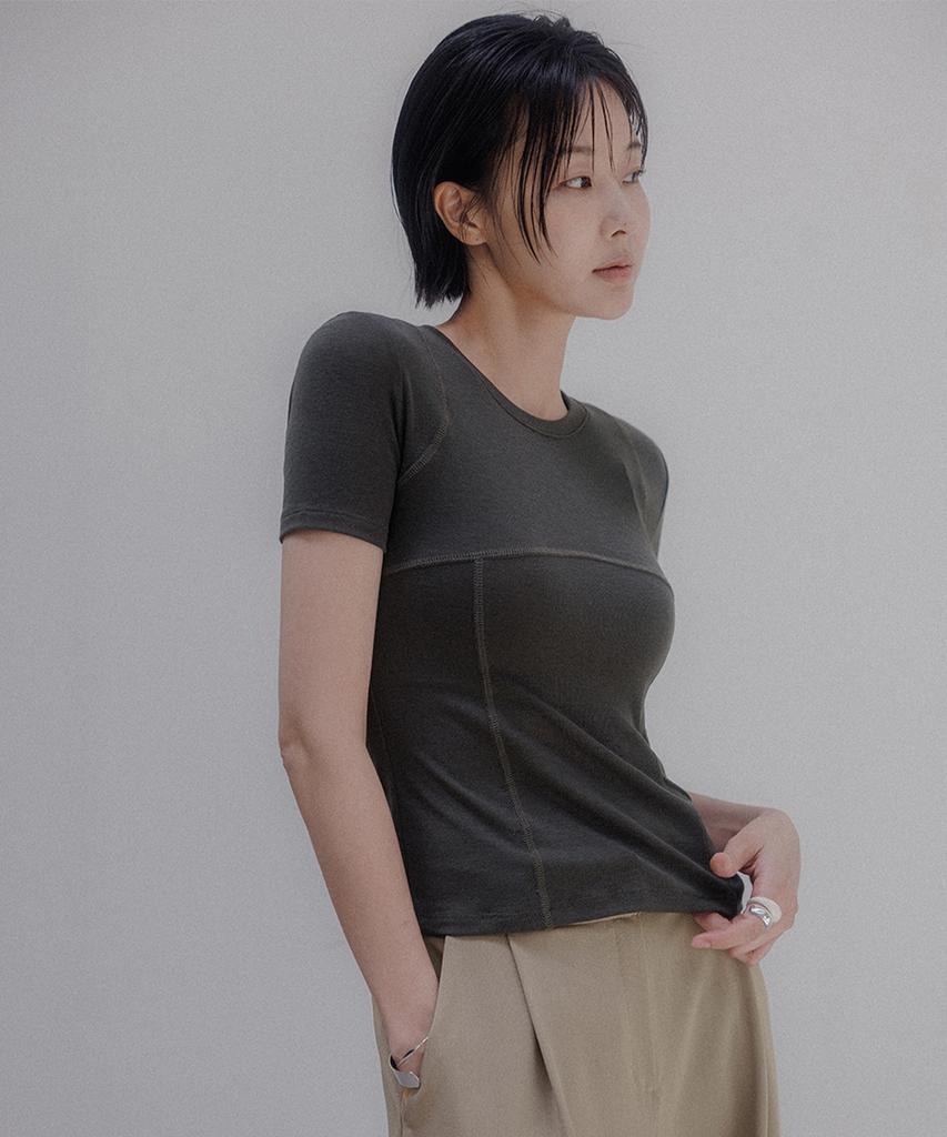 Memua Balance Up Line Half T-Shirt (Black)