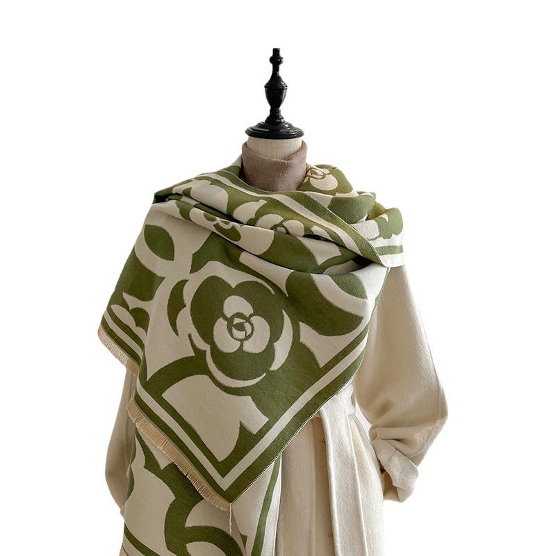 Camellia Black And White Elegant Imitation Cashmere Scarf Large Square Scarf Female Big Name Outer Shawl Warm Fashion Scarf