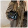 IELGY Versatile Fashion Retro Chain One Shoulder Crossbody Small Square Bag