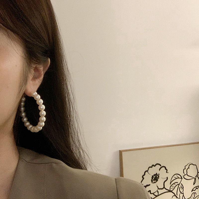 Exaggerated Large Circle Pearl Earrings Temperament Muse Fan Earrings, Silver Needle Versatile Cold Wind Earrings Women