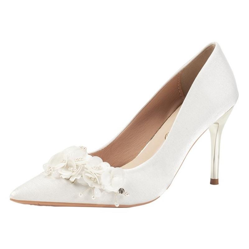 New White High Heels Women's Fine Heels Wedding Dress Two Wear Satin Flower Wedding Shoes Pointed Pumps