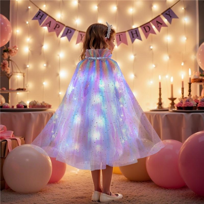 Prodyšná síťovaná princeznovská pláštěnka pro dívky se světly LED Ideální pro různé kostýmové akce Výška 110 až 140 cm Třpytivý plášť
