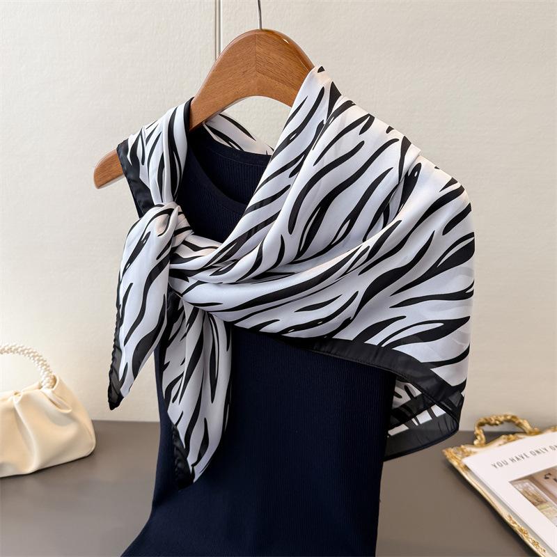 Fashion Commuting Simulation Silk High-end Square Scarf Silk Scarf Printing Travel Shawl Scarf Sunscreen Headscarf Women's Scarf