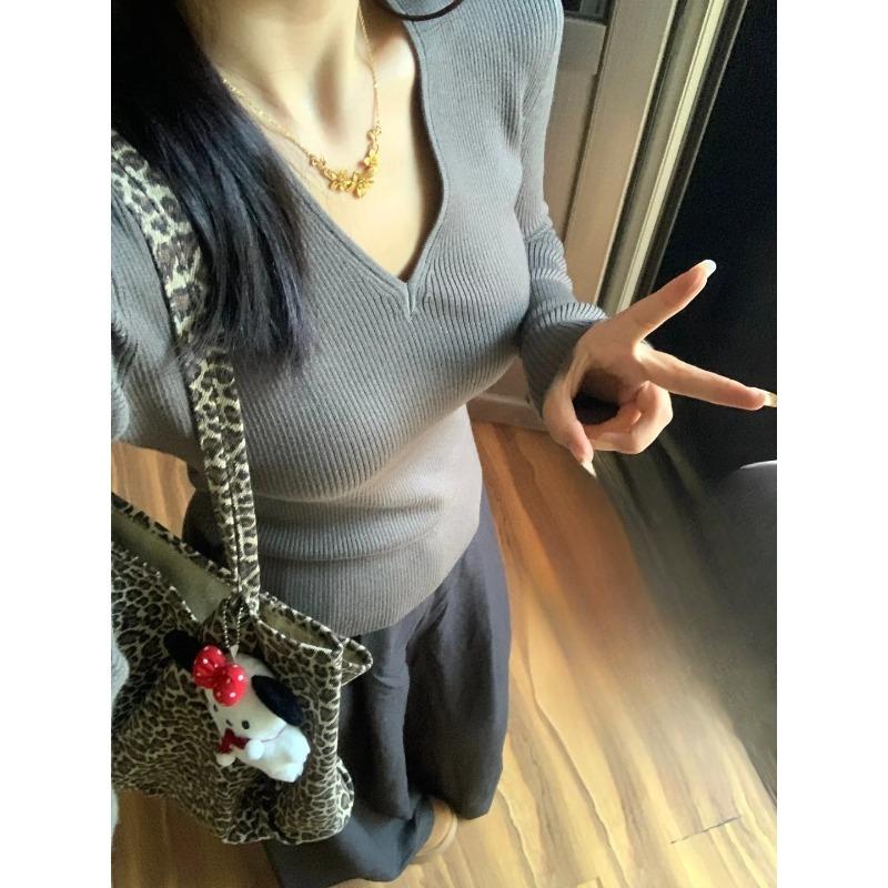

Early spring high-end collar slim-fitting Spice Girl inner long-sleeved bottoming shirt femininity versatile knitted top tide L темно-серого