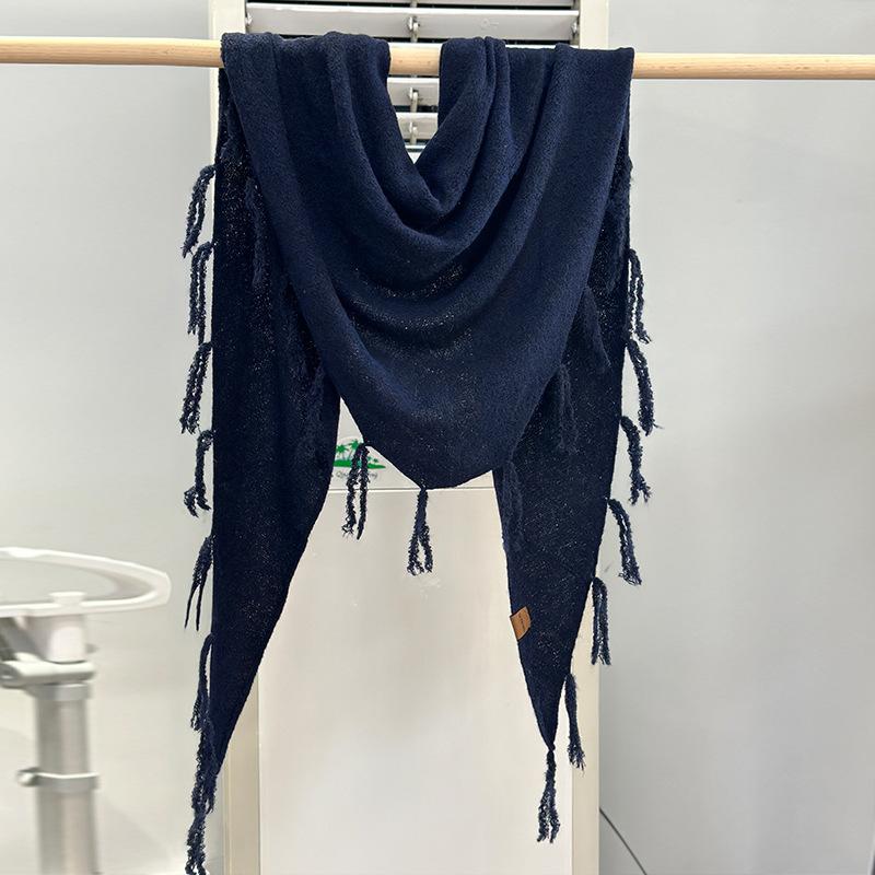 Trendy new scarf women's high-end sense versatile atmosphere wool shawl warm thickened fringed cashmere scarf