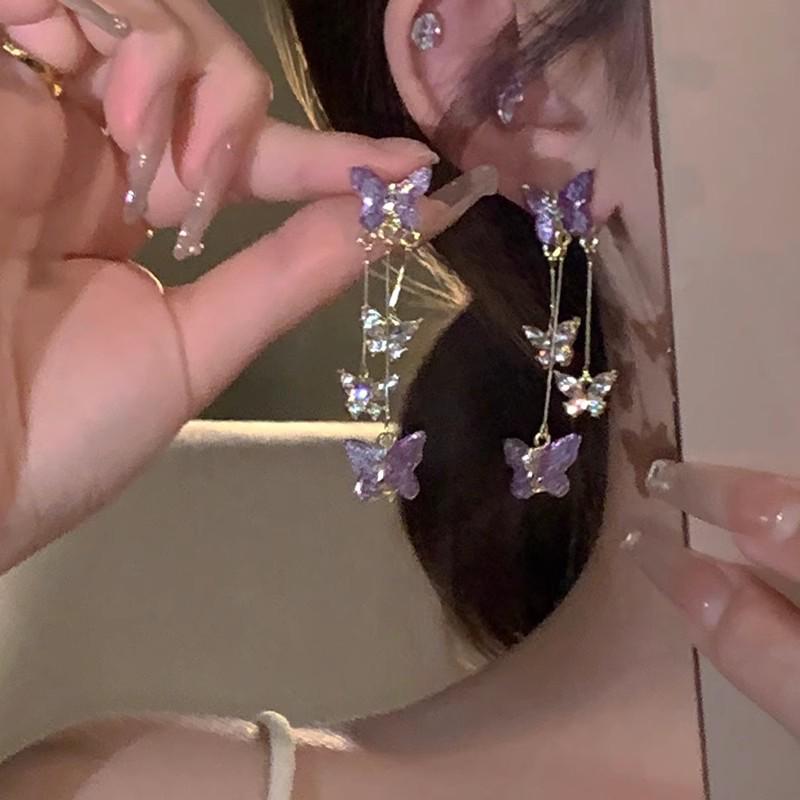 Spicy Girl Vibe: 2025 Sweet & Cool Niche Tassel Earrings - Chic & Slimming Long Design