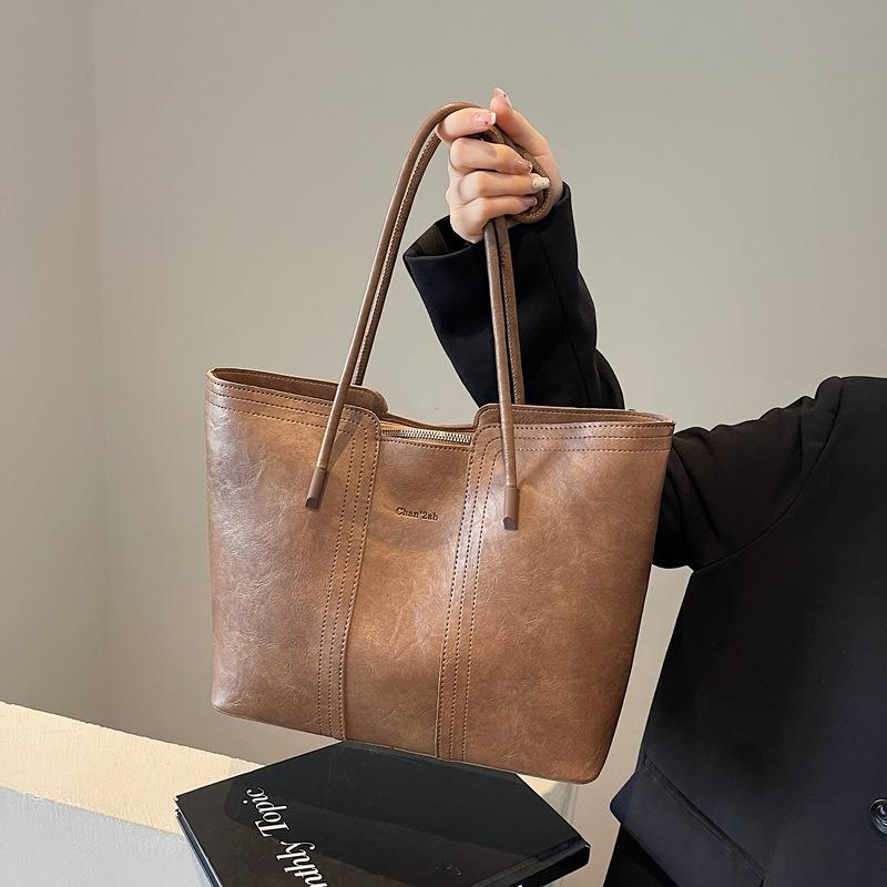 New Large Bag Women's Fashion Versatile Shoulder Underarm Bag Commuter Tote Bag Portable Large-capacity Women's Bag