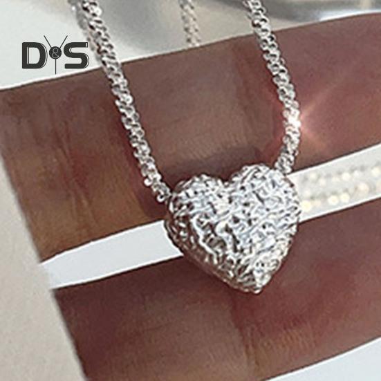 Women Pendant Necklace Heart Pendant Thin Chain Geometric Choker Necklace Bright Color Necklace Jewelry Gift