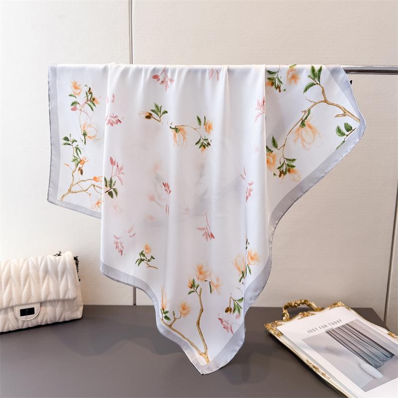 Luksusowy Jedwabny Kwadratowy Szalik z Nadrukiem Damski na Szyję Opaska do Włosów Plażowy Hidżab Chusta na Głowę Opaski na Głowę Bandana Damska Foulard 70cm