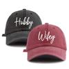 2 Stück HUBBY WIFEY Aufdruck Gewaschene Baseballkappe, Klassisch Lässig Stilvoll Retro Verstellbar Leichtgewicht Sonnenschutz für Outdoor Sport