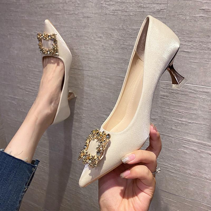 High heels women's new thin heels red bridal shoes wedding shoes Chinese Xiuhe CMCM