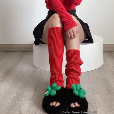 Festliche rote Zhi Xun Woll-Steigbügel-Beinstulpen - Gemütliche Herbst-/Winter-Kurzsocken