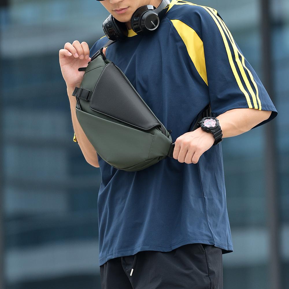 Lightweight Men's Bag Outdoor Travel Crossbody Bag