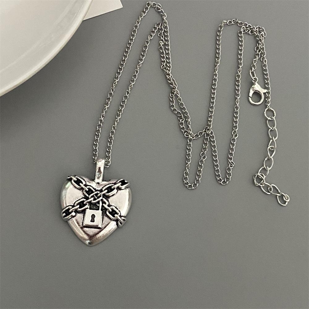 Punk Rock Red Black Heart Pendant Chain Necklace For Men Women Cool Hip Hop Street Vintage Goth Accessories Trendy Jewelry