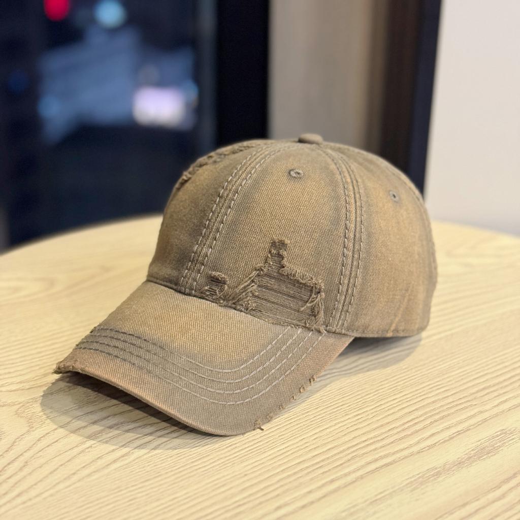 New Retro Niche Design Letter Embroidered Baseball Cap for Women with Large Head Circumference Rivets Wide Brim Face Showing Small Duck Cap for Men