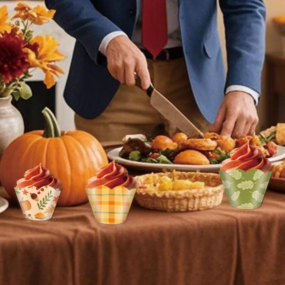 Thanksgiving Themed Pumpkin Leaf Pattern Paper Cake Border Props Decoration