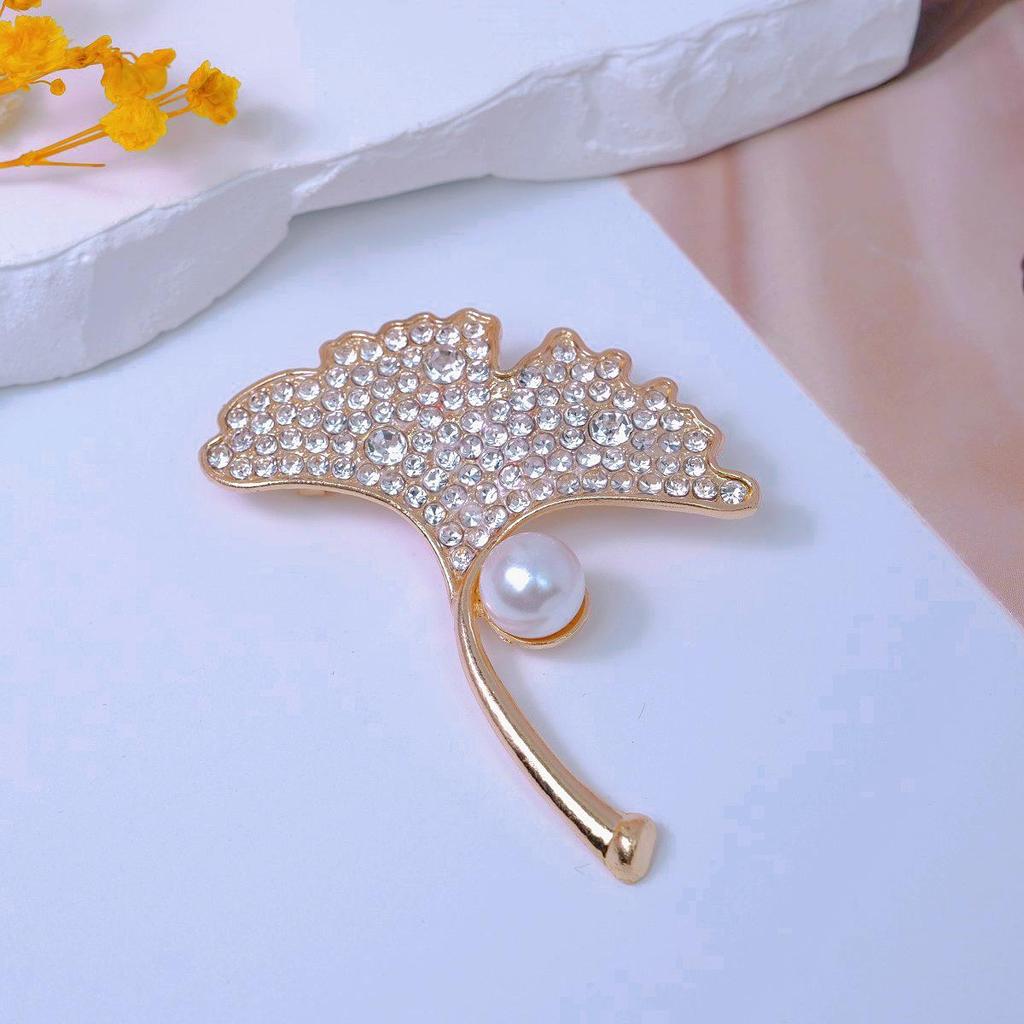 Ginkgo Leaf Pearl Diamond Brooch & Scarf Buckle for Women's Coat Accessory