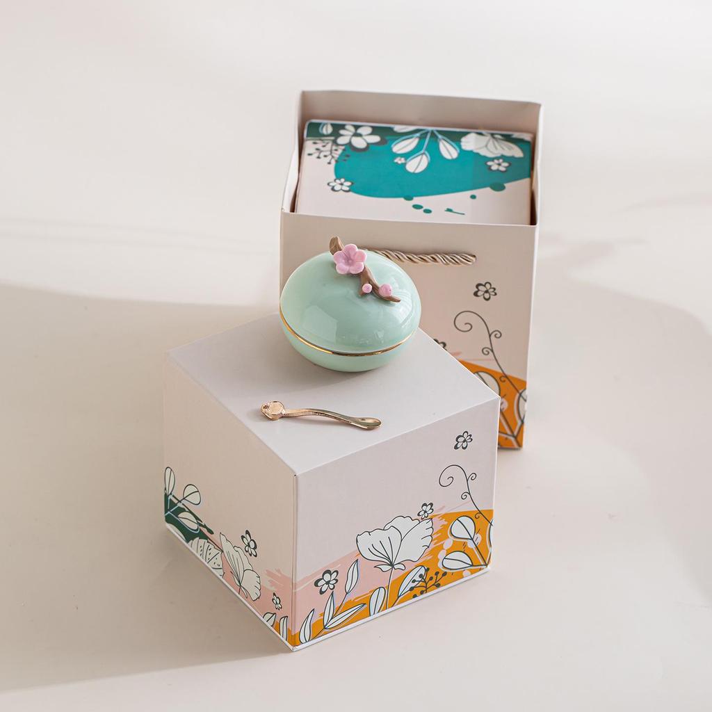 Ancient Style Solid Perfume Gift Box: Handmade Ceramic Bottle with Long-lasting Fragrance.
