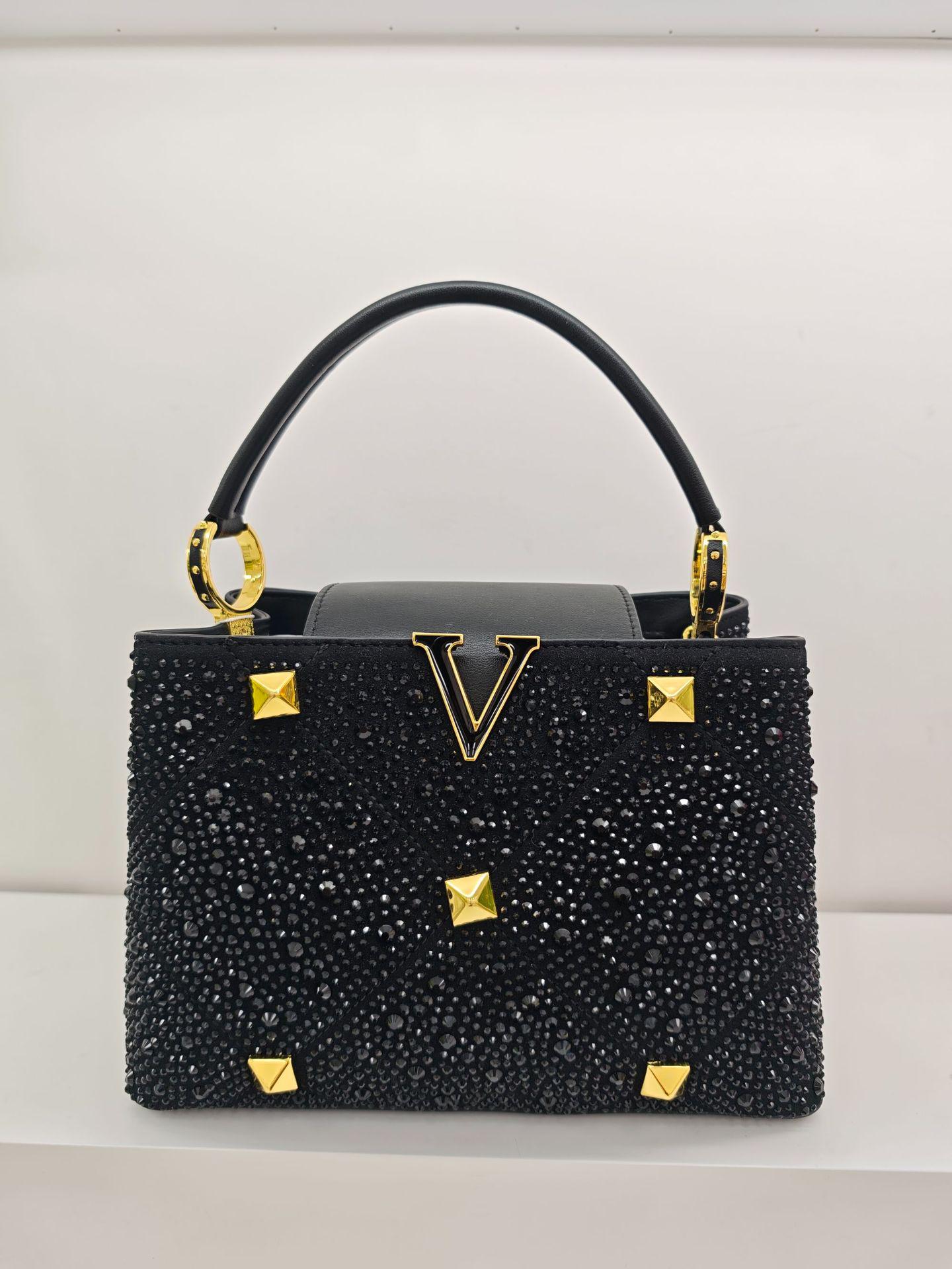 

Элегантная женская сумка Flip Diamond 2025 года и сумка через плечо 26x10x18 cm