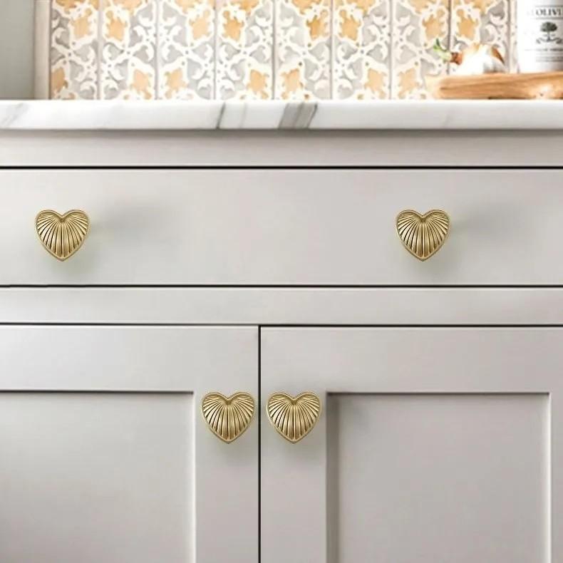 Creative Heart-shaped Handle, Modern Simplicity, Chrome Brushed, Drawer, Single Hole, High-end, Solid Wardrobe Handle