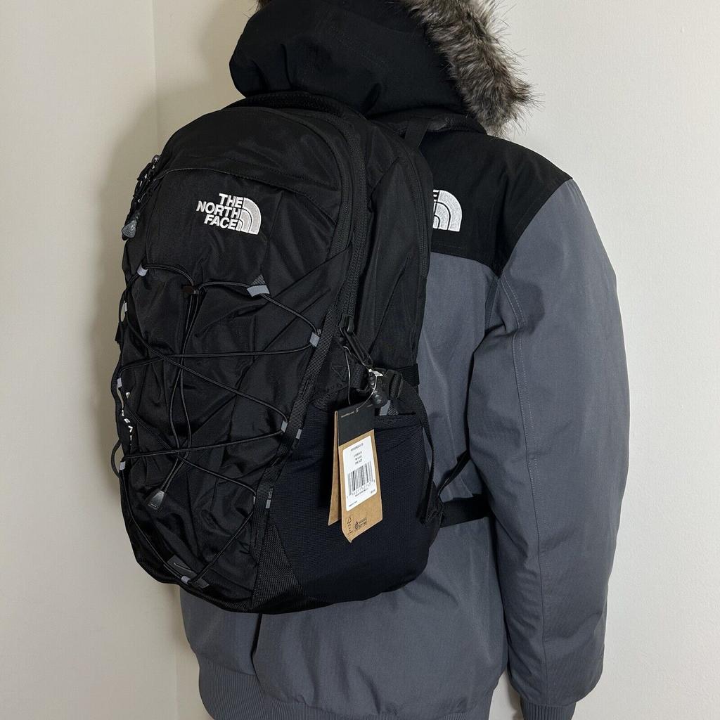 The North Face 28L Unifarbener Minimalistischer Sportrucksack Outdoor-Tasche Unisex Rucksack Schwarz NF0A5IW2JK3