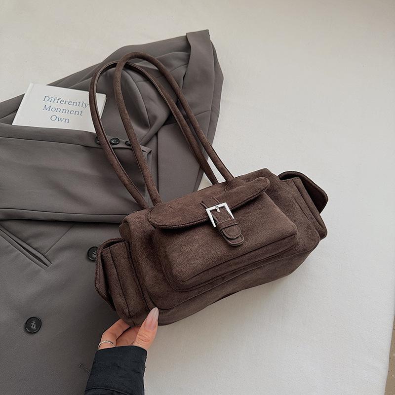 

Нишевый дизайн новая большая вместимость замшевая портативная сумка через плечо простая и универсальная сумка подмышку кофейный