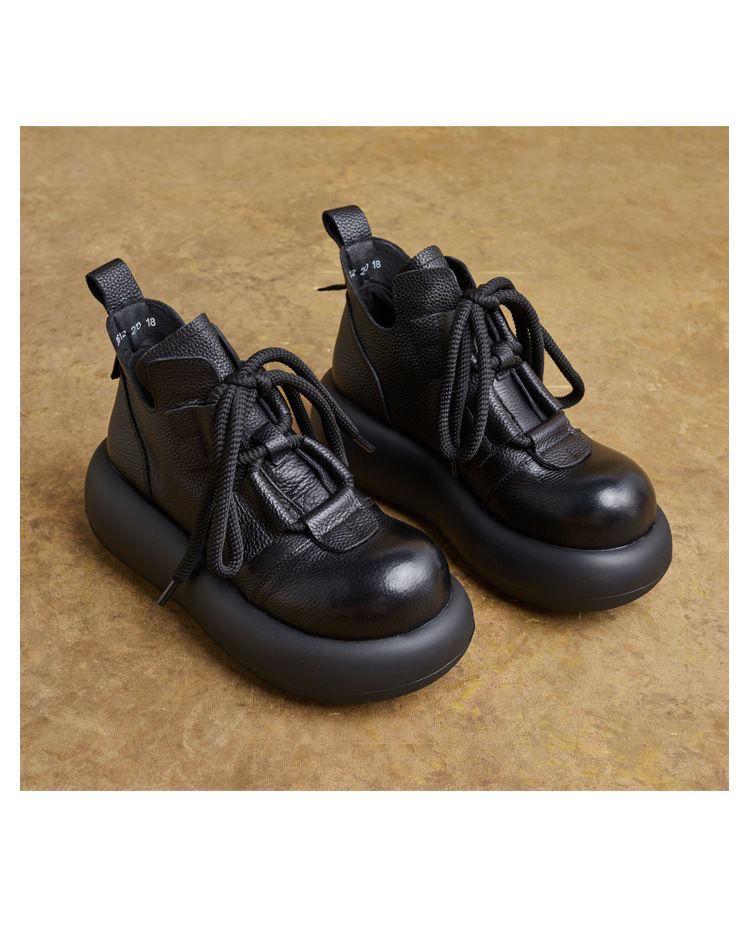 Stylish Handmade Leather Retro Women's Thick-Soled Ankle Boots - Lace-Up Round-Toe Martin Boots for Autumn and Winter.