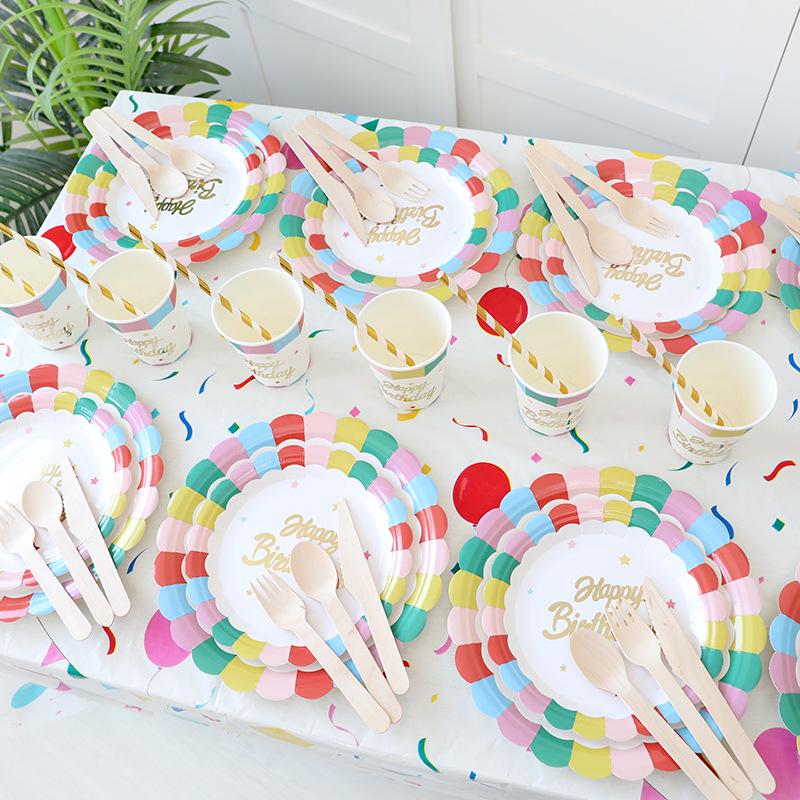 Kids' Party Disposable Tableware: Birthday Tablecloth, Cake Plates, and Dessert Table Decor