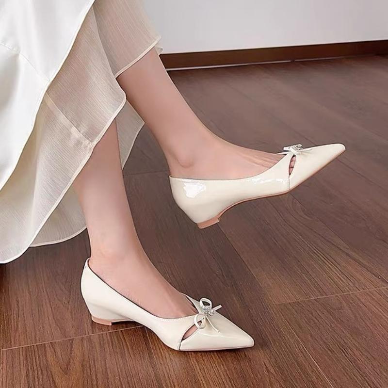 Fashion 2025 Women's Spring New Sexy Pointed Designer Low-top Shoes Outdoor Walking Comfortable Shallow Mouth Lightweight Flat Shoes