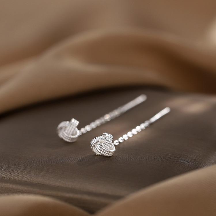 Ruyi-Knoten Ohr-Manschette Leichter Luxus Damenohrringe Schlichtes Design Stilvolle Persönlichkeit Tägliche Schmuckstücke
