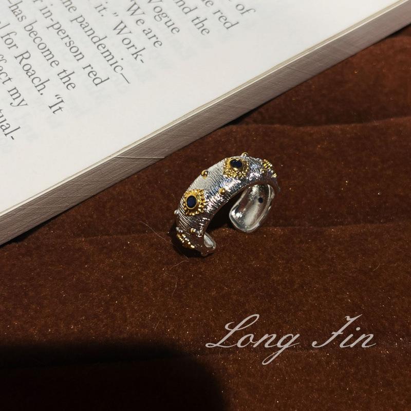 Anillo Cruz Flor Craft Cepillado Italiano Bratti Estilo Corte Retro Anillo Trébol Cuatro Hojas Diamante Femenino en Vivo