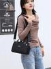 2026 Women's Lightweight Nylon Crossbody Bag: Large Capacity, Fashionable, Versatile, and Perfect for Casual or Commuting Use.