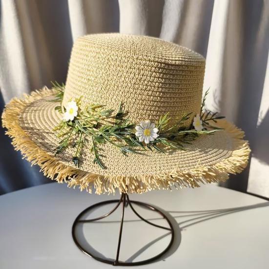 Sun Hat Wide Brim Floppy Edges Breathable Woven Straw Hat with Chrysanthemum Garland Lightweight Summer Beach Travel Hat