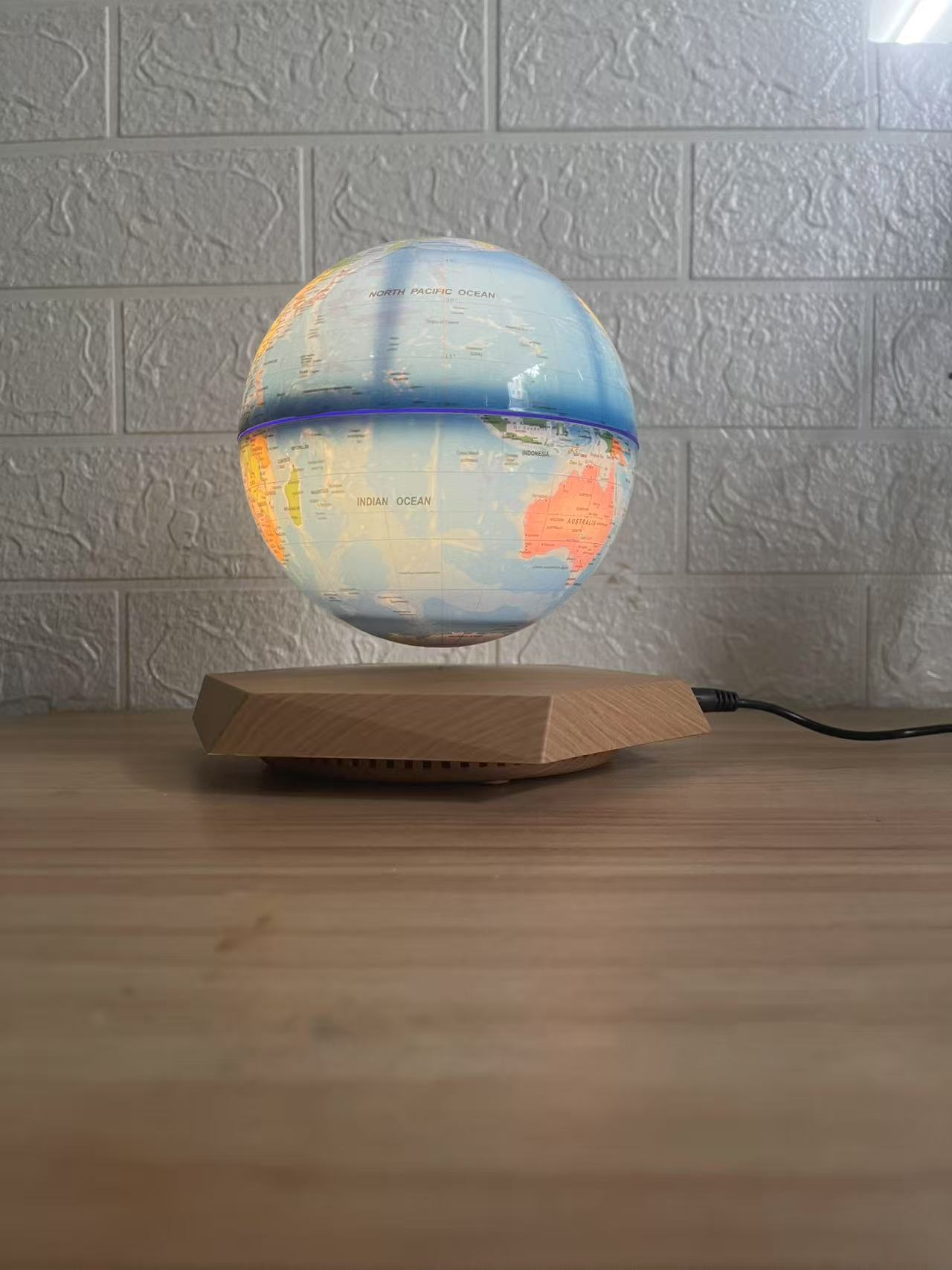 Floating Magnetic Levitating Globe World Map