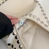 Große Kapazität Weiche Schultertaschen Ausgefallene Silber Nieten Kunstleder Hobo Tasche Jugend Punk Stil Handtasche für Lässige Outfits