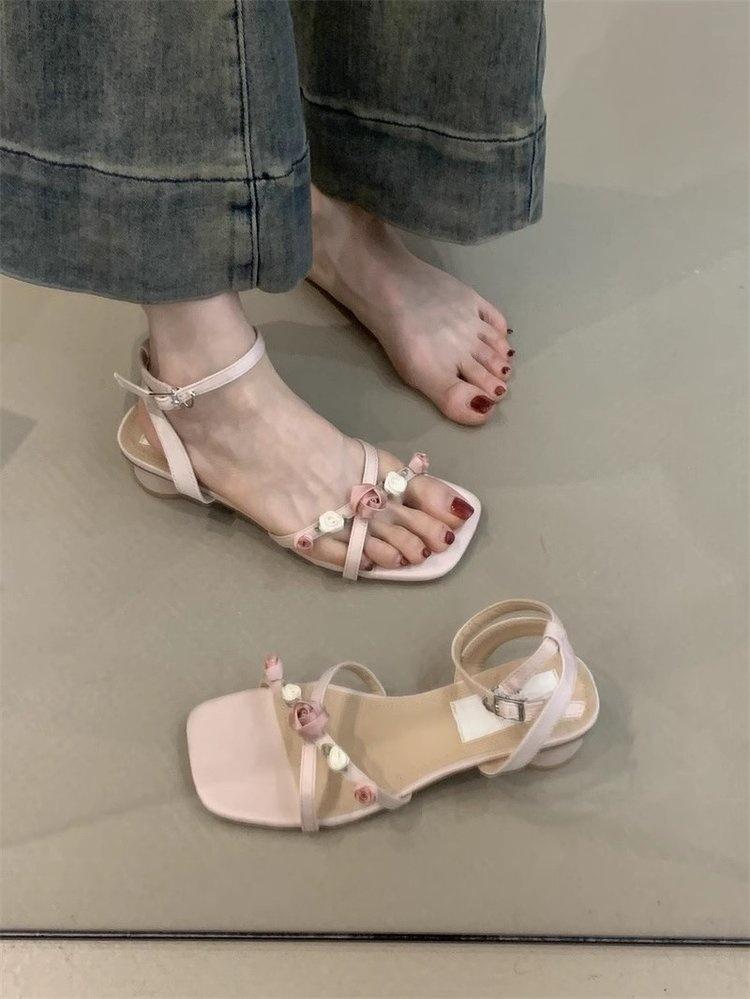 Retro kwiatowy napis z sandałami damskie nowe grube obcasy fajne kapcie