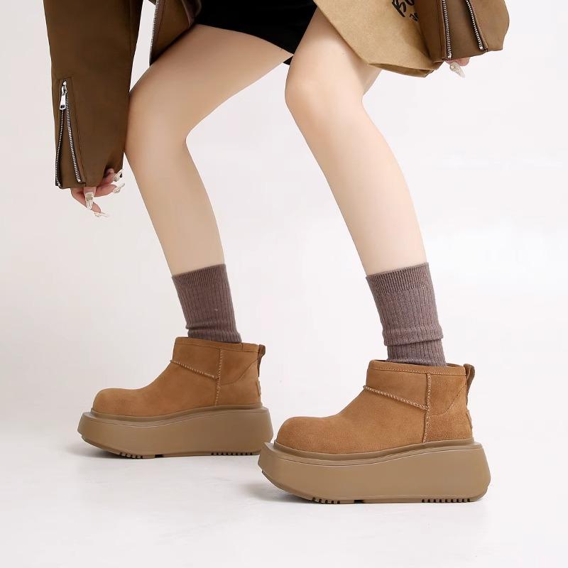 Women's Fashion Lightweight Height-enhancing Soft Sole Winter Warm Fur One Snow Boots Velvet Lined Non-slip Casual Sports Cotton Boots