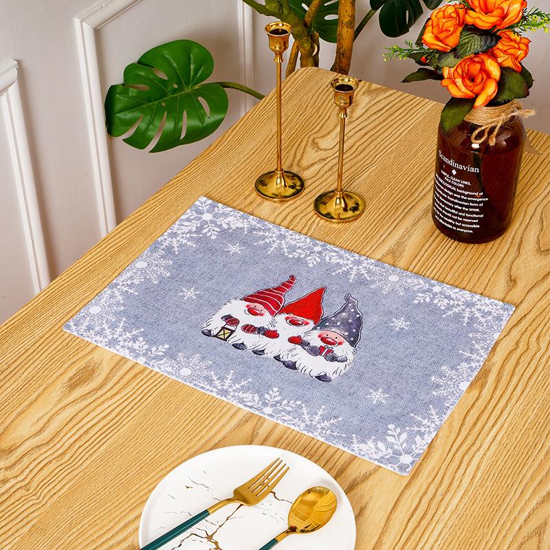 Christmas decorations Nordic style cartoon forest man placemats Christmas hotel restaurant tableware decorations