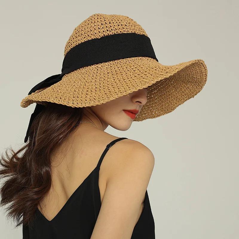 Sommer Strand Strohhüte für Damen 11 cm breite Krempe Faltbarer Sonnenhut Schwarzes Schleifenband Damen Eimerhüte Outdoor Tragbare Schirmmütze