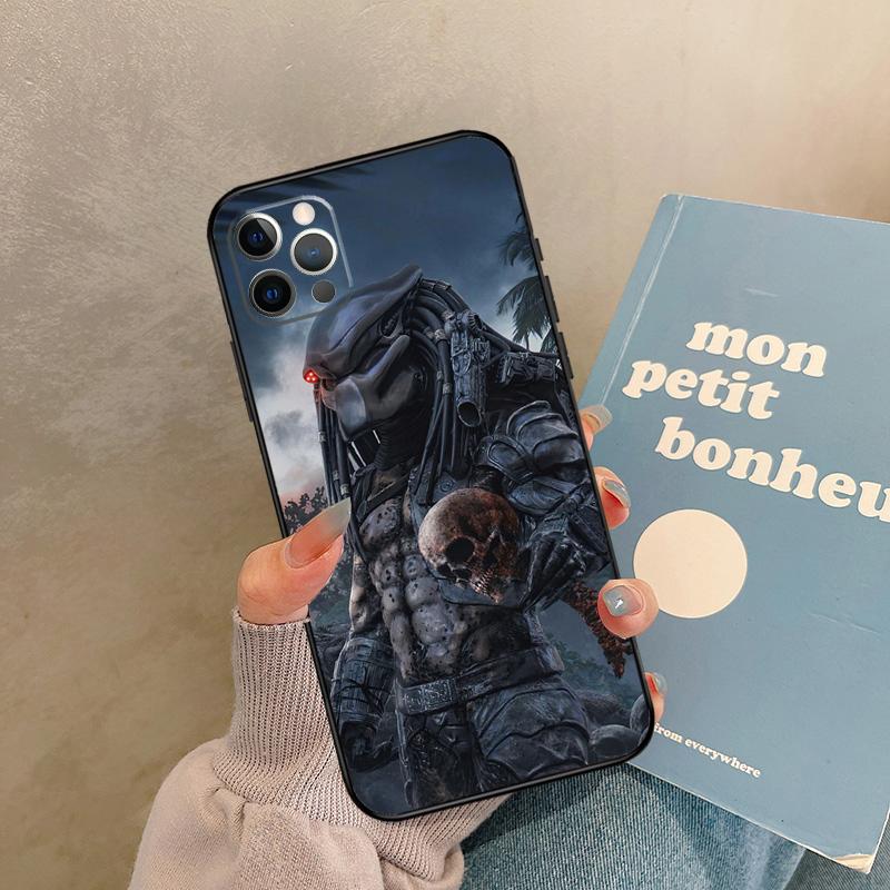 

Alien Vs Predator Case For iPhone 17 Air 15 14 13 12 11 16 Pro Max 13 mini XR 15 16 Plus 16e Back Cover Shell iPhone 13