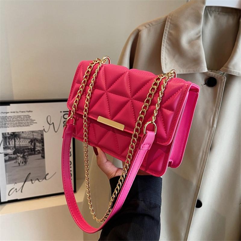 

Fashi Chain Women S Shoulder Bag, Chic Small Square Bag for Women, Luxury Quilted Handbag for Daily Travel, Shopping, Parties. гарячі рожевого кольору