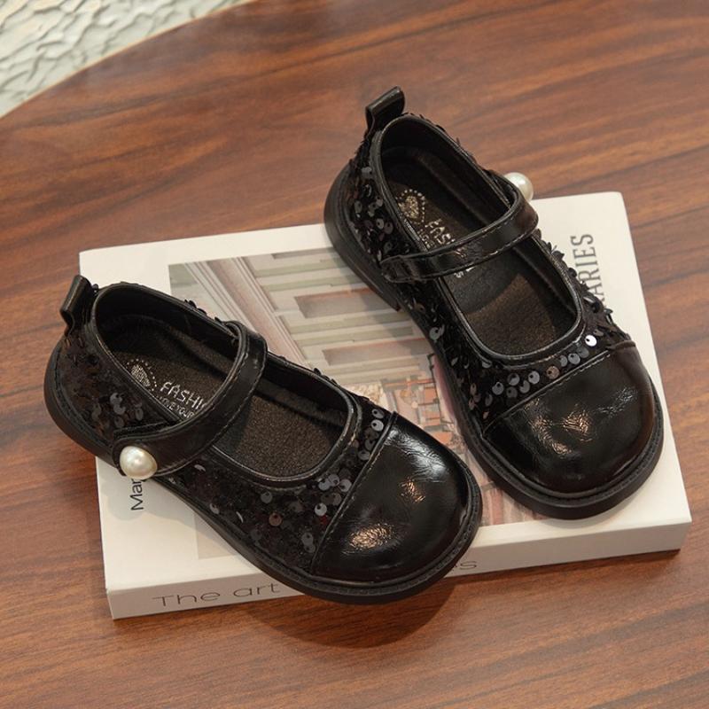 

New Autumn Girls Shallow Mouth Fashionable and Comfortable Soft Sole Leather Shoes 26 чорний
