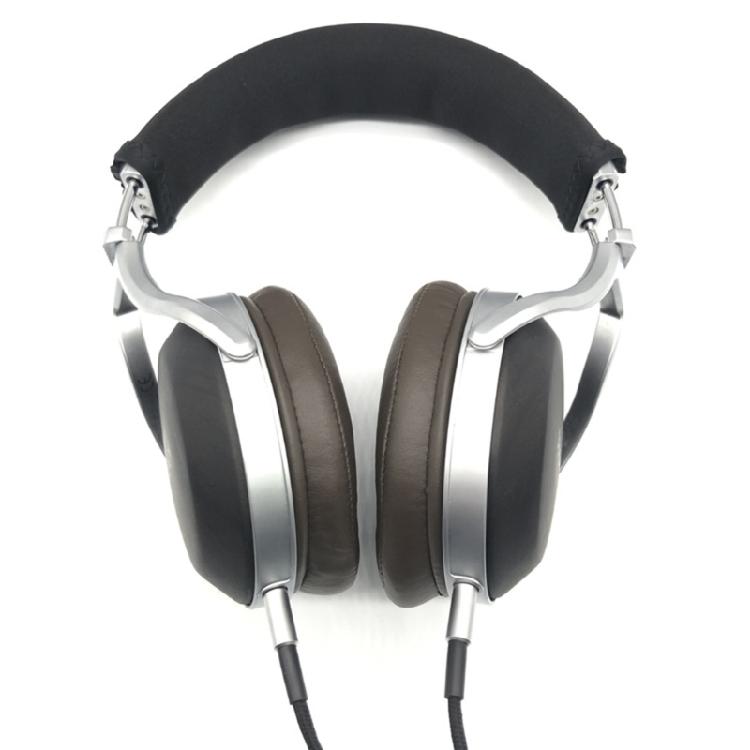 Ventilated Ear Pad Covers Never Slip Grip Technology Extended Wear Comfort For Studio And Outdoor Use