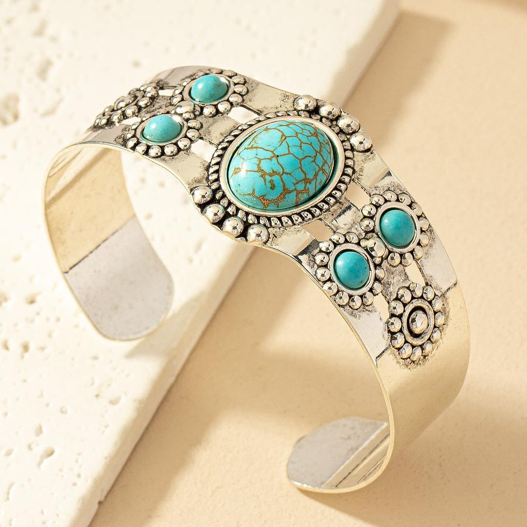 Unique Cuff Bangle Bracelet Alloy Jewelry With Faux Turquoise Inlaid Vintage Bohemian Style Personality Female Hand Jewelry