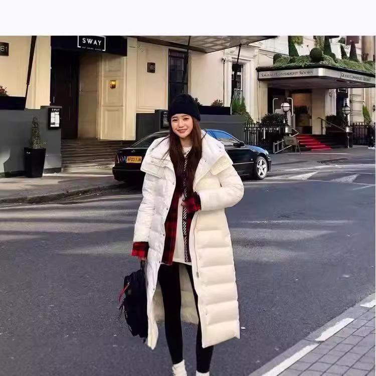 Dongdaemun white duck down thickened down jacket women's new long knee fashion women's clothing autumn and winter waist hooded jacket tide