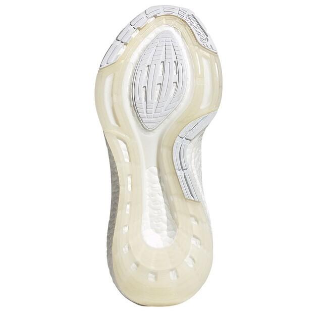 Adidas Ultraboost 22 Running Shoes